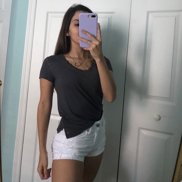 American Eagle soft v-neck tee - Picture 2 of 2